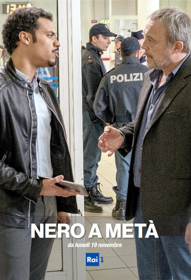 Nero a metà