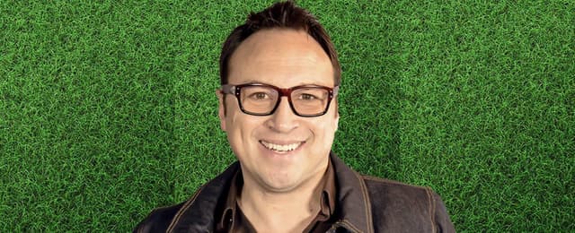 Jason Cundy Kicks Off