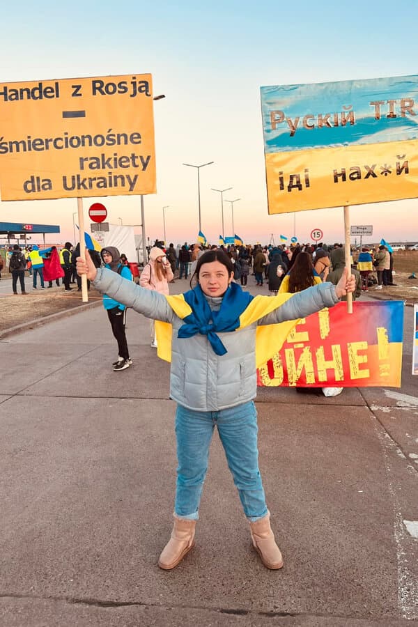 Країна ззовні