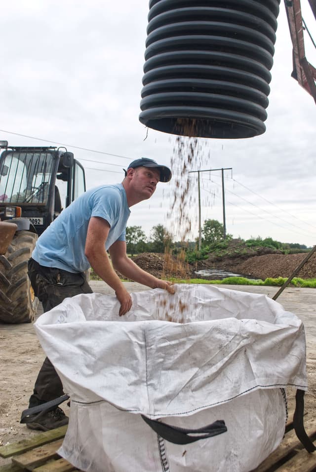 Caomhnóirí na Talún