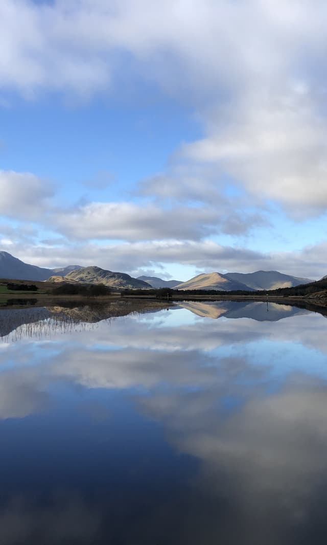 Scéalta na Lochanna