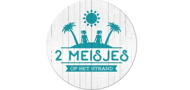 2 Meisjes op het Strand